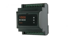 V800